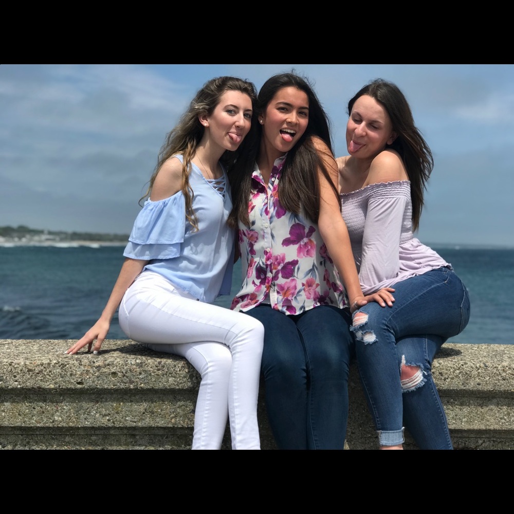 Meet your Posher, Ashley